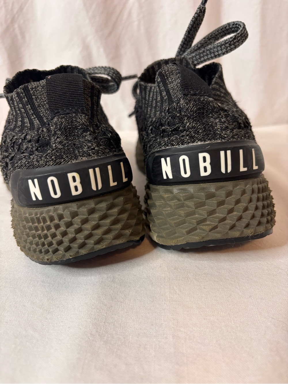 NOBULL Black Ivy Diamond Knit Runner Unisex M6 or W7.5